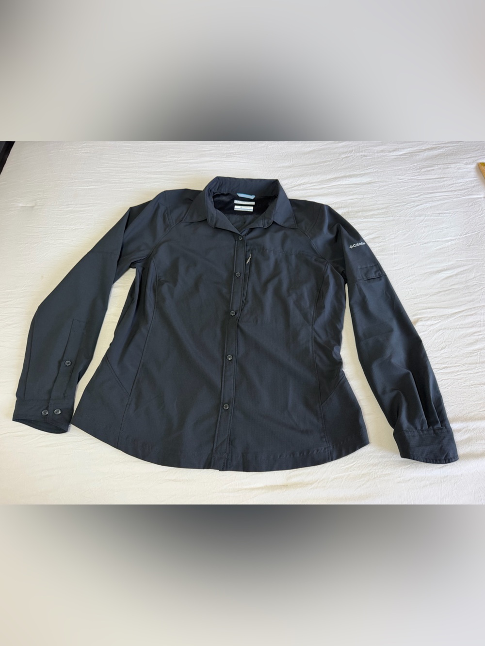 COLUMBIA Women's Long Sleeve
Button Shirt Omni-Shade NEW Black
Size XL